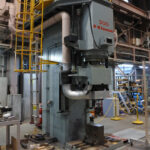 300ton 油圧プレス