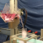 実験用取鍋傾動式自動注湯機